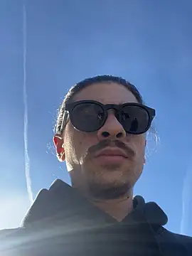 siosa2323 online show from February 26, 2026, 8:57 am