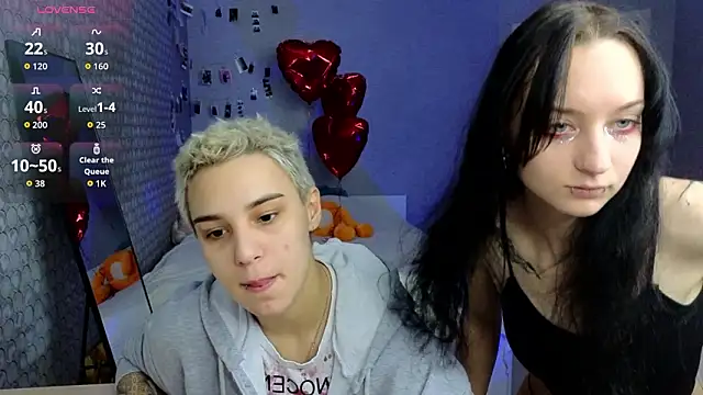 LuxuryLoverss online show from March 14, 2026, 10:10 am