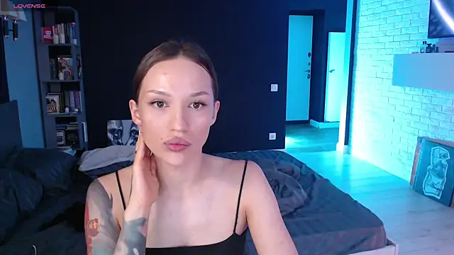 Snapshot of Jade_Amore chatting on July 12, 2026, 5:04 pm Jade Amore online show from July 12, 2026, 5:04 pm