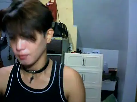 skinnyasianmiah online show from March 19, 2026, 5:11 am