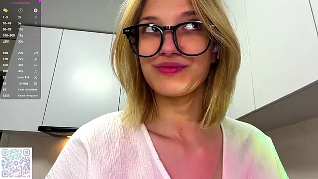 Carolini i online show from May 31, 2026, 6:09 pm