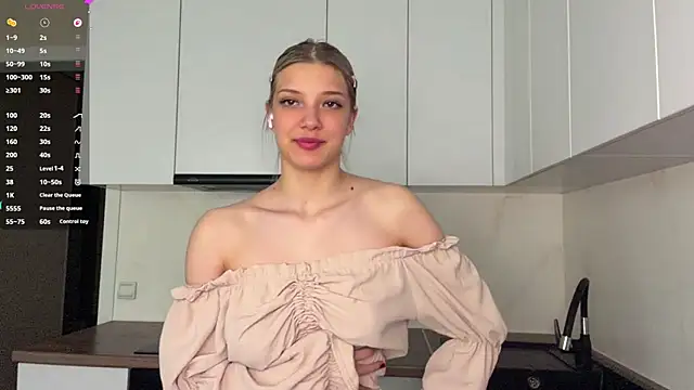 Carolini i online show from June 5, 2026, 4:13 pm