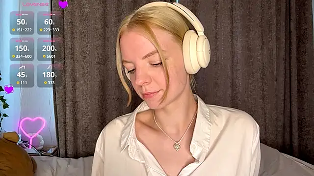 Snapshot of Marry_Sornatiko chatting on June 18, 2026, 3:49 pm Marry Sornatiko online show from June 18, 2026, 3:49 pm