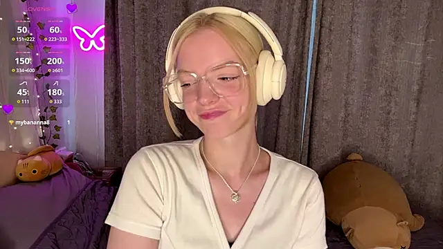 Snapshot of Marry_Sornatiko chatting on July 12, 2026, 3:14 pm Marry Sornatiko online show from July 12, 2026, 3:14 pm