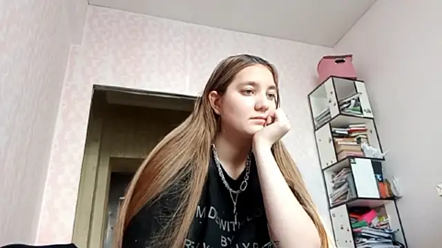 JanineThielman online show from April 29, 2026, 11:25 am