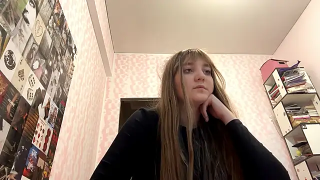 JanineThielman online show from June 18, 2026, 1:26 pm