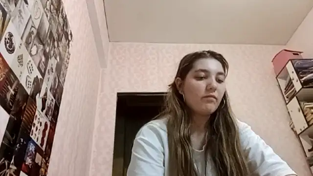JanineThielman online show from July 6, 2026, 12:46 pm