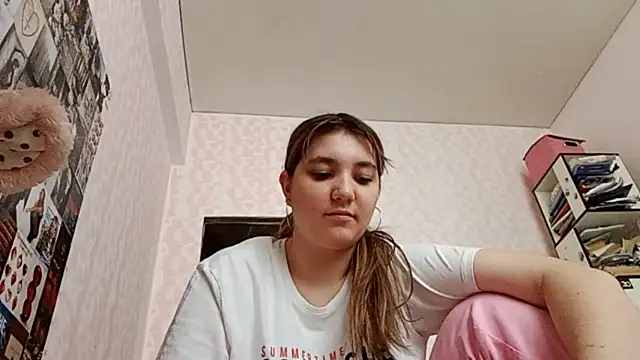 JanineThielman online show from July 11, 2026, 6:38 am