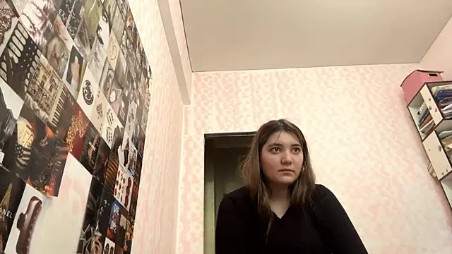 JanineThielman online show from July 15, 2026, 5:34 am