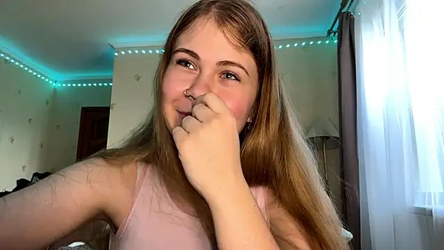 Amy Maev online show from June 17, 2026, 12:29 pm