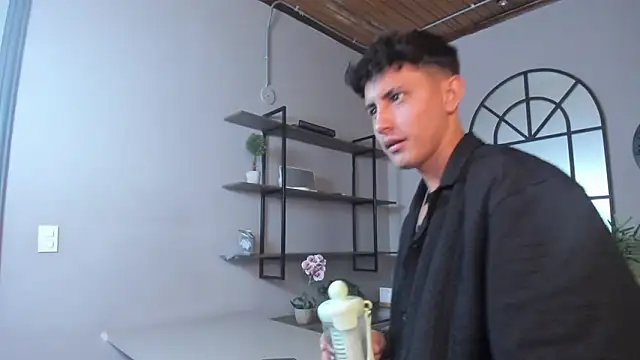 kamal wolff online show from March 16, 2026, 12:20 pm