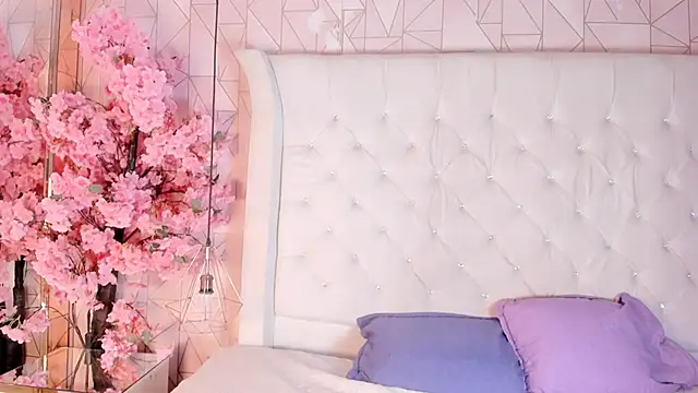 Katanasoler online show from March 12, 2026, 8:37 pm