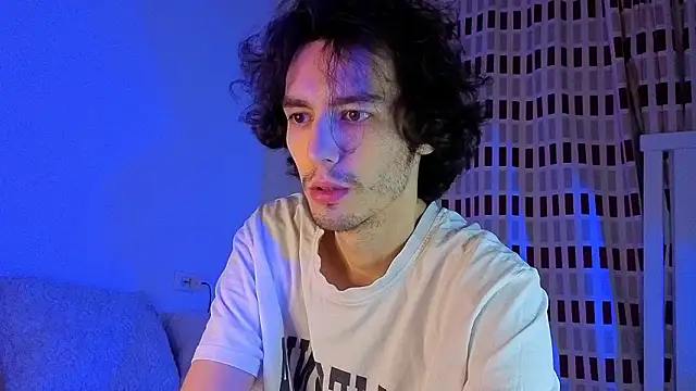 crybae online show from March 17, 2026, 9:07 pm