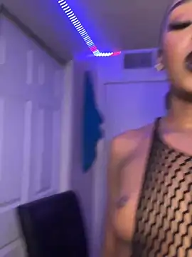 MidnightChanel online show from March 18, 2026, 2:26 am