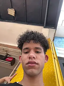 Stickmendez online show from February 27, 2026, 8:42 pm