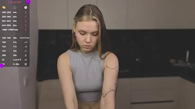 Snapshot of HinaVibe chatting on March 15, 2026, 3:51 pm HinaVibe online show from March 15, 2026, 3:51 pm