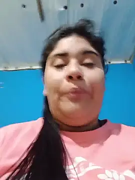 Snapshot of Orianamzn21 chatting on July 3, 2026, 9:43 pm Orianamzn21 online show from July 3, 2026, 9:43 pm