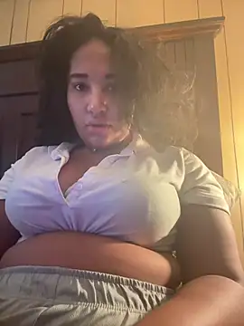 BunnyYT online show from July 29, 2026, 4:27 pm