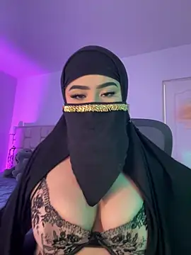 Yasmin cute online show from June 14, 2026, 1:02 pm