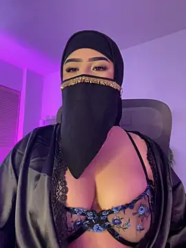 Yasmin cute online show from July 6, 2026, 3:03 pm