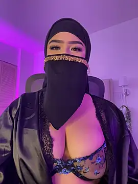 Yasmin cute online show from July 8, 2026, 7:40 pm
