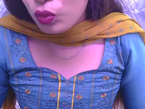 Snapshot of Aayesha-queen chatting on May 29, 2026, 8:34 am Aayesha-queen online show from May 29, 2026, 8:34 am