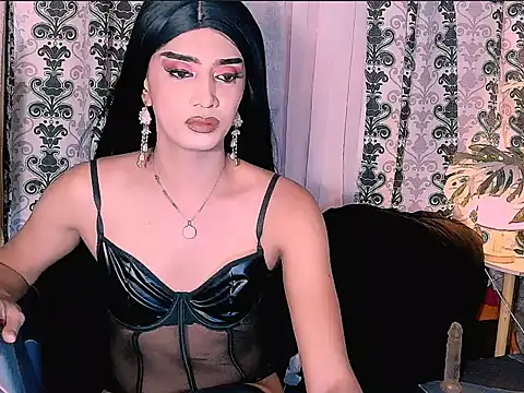 Queeny Cassandra online show from June 16, 2026, 2:47 am