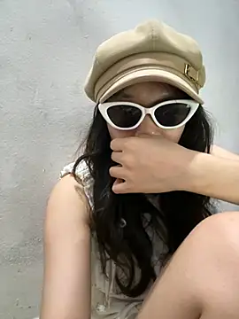 Nancyk6 online show from May 17, 2026, 4:25 pm