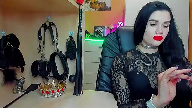 KristiTopxx online show from March 4, 2026, 8:04 pm