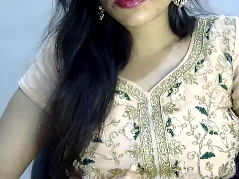 Neha Sharma2 online show from April 29, 2026, 1:48 pm