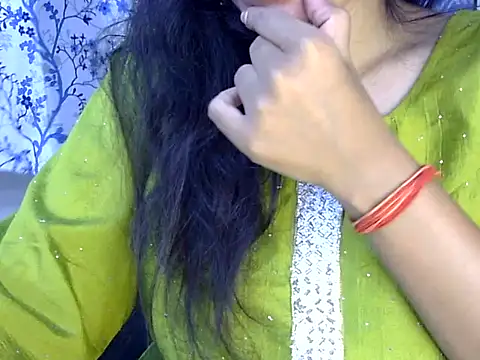 Snapshot of Neha_Sharma2 chatting on June 8, 2026, 1:33 pm Neha Sharma2 online show from June 8, 2026, 1:33 pm
