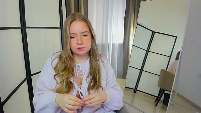 Arya Thomas online show from March 6, 2026, 12:01 pm