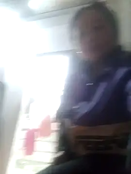 Snapshot of heesuu11 chatting on February 27, 2026, 12:32 am heesuu11 online show from February 27, 2026, 12:32 am