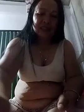 Snapshot of heesuu11 chatting on March 1, 2026, 10:12 pm heesuu11 online show from March 1, 2026, 10:12 pm