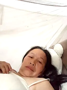 Snapshot of heesuu11 chatting on March 30, 2026, 5:25 pm heesuu11 online show from March 30, 2026, 5:25 pm