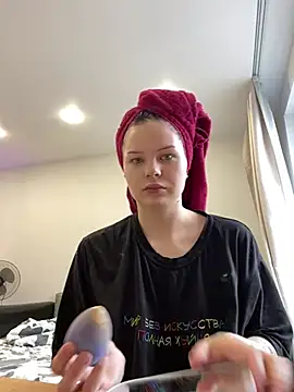 Snapshot of CindyMil chatting on June 28, 2026, 3:45 am CindyMil online show from June 28, 2026, 3:45 am