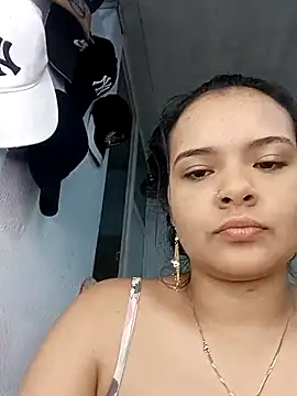 Emily Rouse23 online show from April 25, 2026, 4:48 am