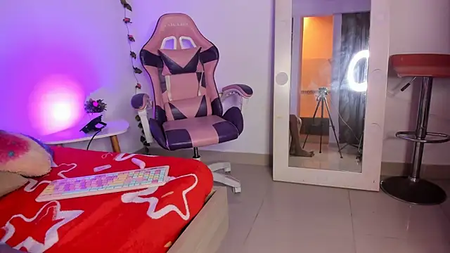 karla colins online show from March 9, 2026, 12:42 pm