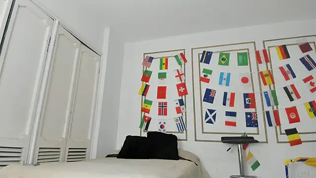 emily gaviria1 online show from July 1, 2026, 12:07 pm