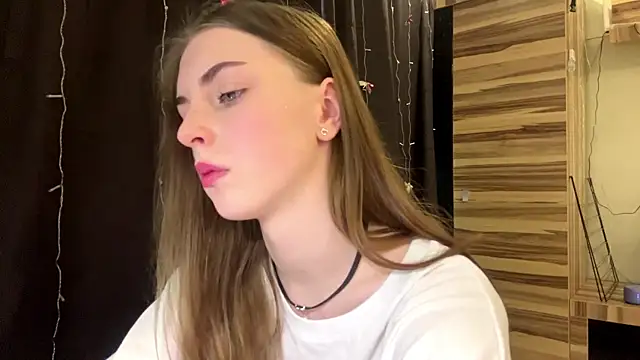 PollyDream online show from March 2, 2026, 8:21 am