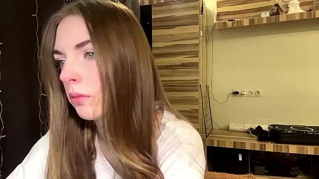 PollyDream online show from March 9, 2026, 7:12 am