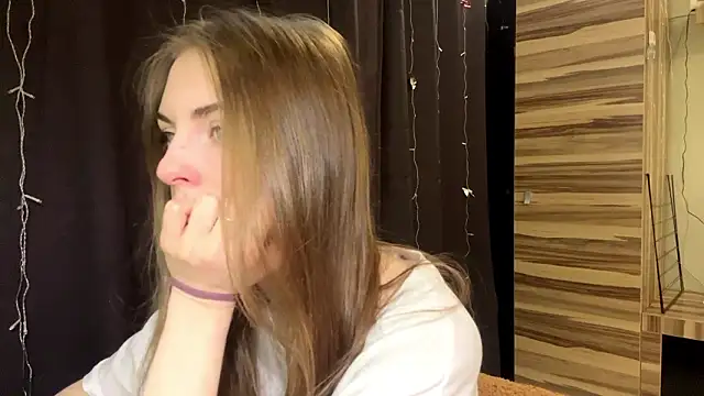 PollyDream online show from March 10, 2026, 8:08 am