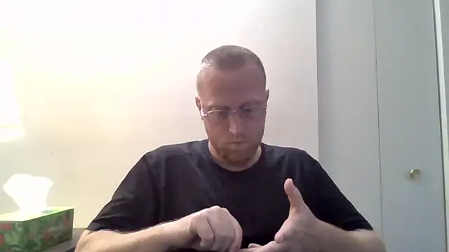 Snapshot of tytheexhibionist chatting on June 12, 2026, 2:16 pm tytheexhibionist online show from June 12, 2026, 2:16 pm
