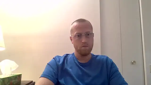 Snapshot of tytheexhibionist chatting on June 13, 2026, 2:37 pm tytheexhibionist online show from June 13, 2026, 2:37 pm