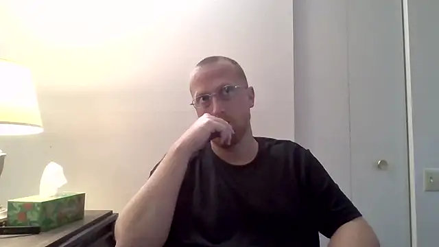 Snapshot of tytheexhibionist chatting on June 14, 2026, 5:48 pm tytheexhibionist online show from June 14, 2026, 5:48 pm