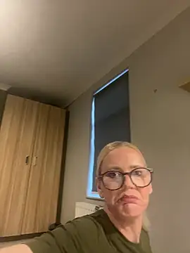 Snapshot of Amelie_BlondeXX chatting on February 28, 2026, 3:46 pm Amelie BlondeXX online show from February 28, 2026, 3:46 pm