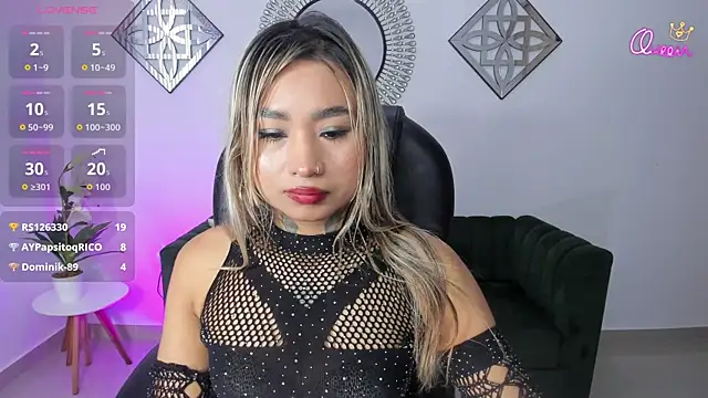 mystic nova  online show from April 28, 2026, 11:48 am