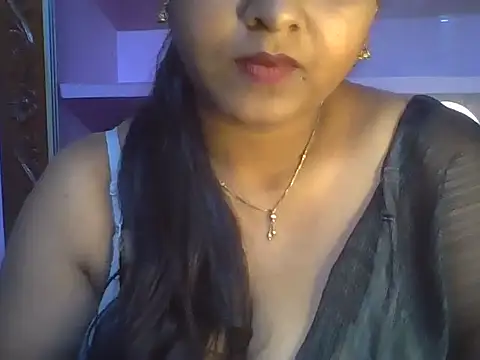 Snapshot of Tamil_Kuttyma chatting on July 10, 2026, 6:28 am Tamil Kuttyma online show from July 10, 2026, 6:28 am