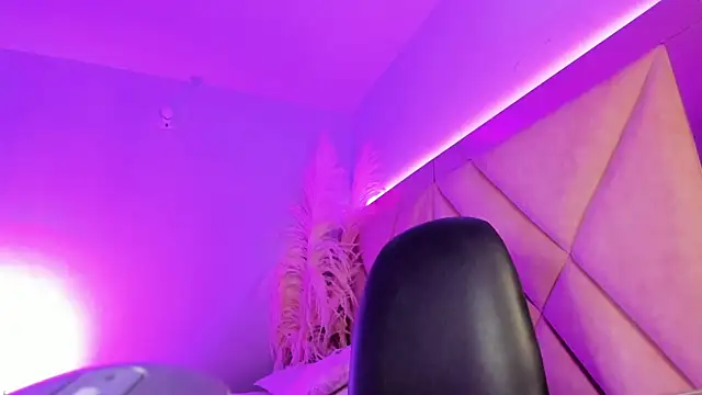 Alanah connory online show from June 22, 2026, 2:14 pm