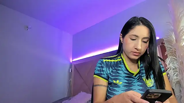 Alanah connory online show from July 7, 2026, 3:27 pm